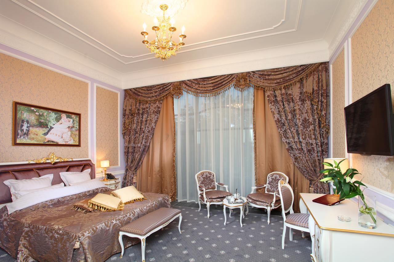 Aleksandrovski Grand Hotel Vladikavkaz Habitación foto
